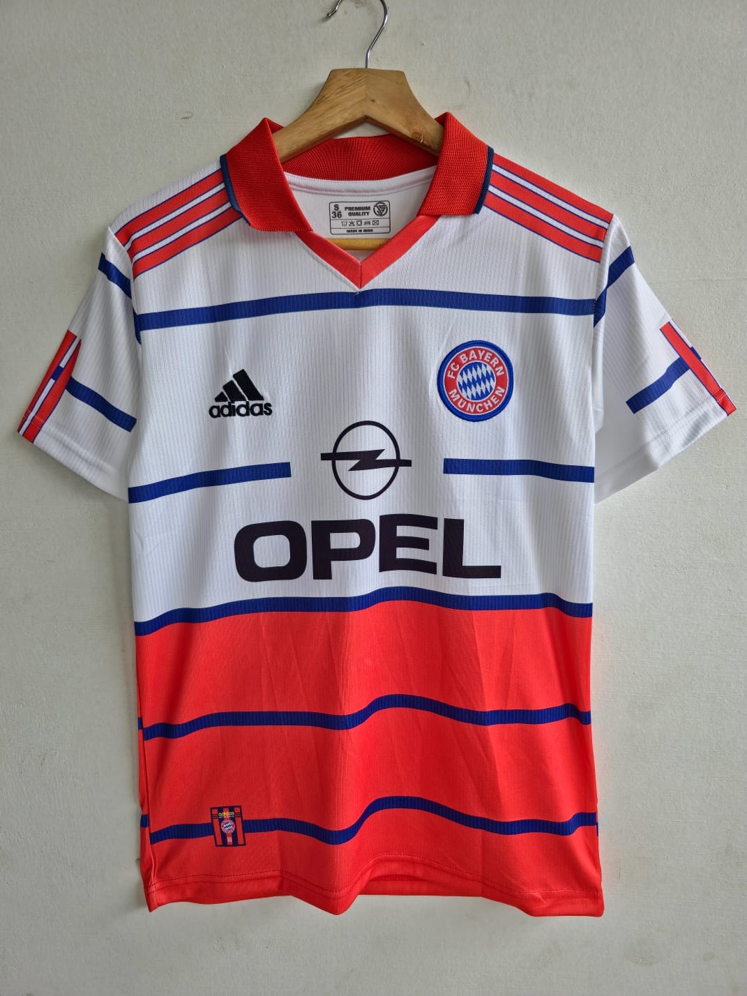 Bayern Munich 1998 Away  (MATTHAUS) - View 1